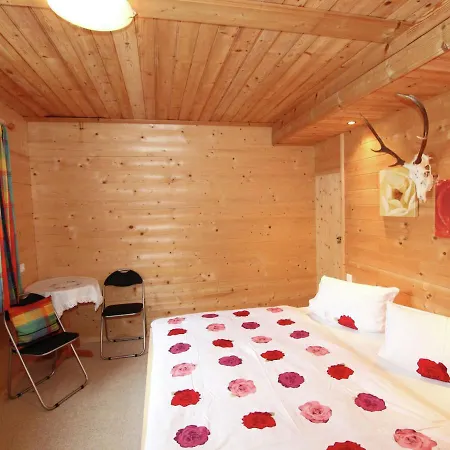 בקתה Lovely Chalet In With Private Terrace *