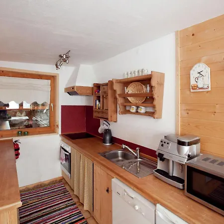 Dağ evi Lovely Chalet In With Private Terrace *