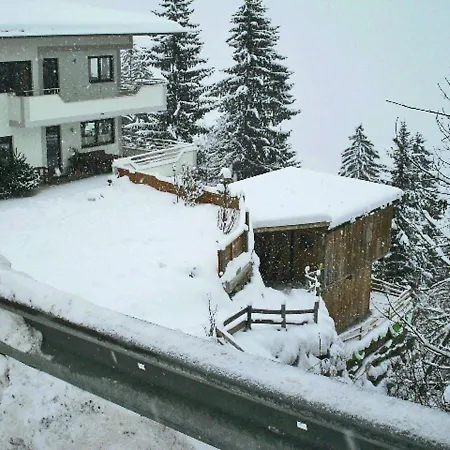 Lovely Chalet In With Private Terrace Dağ evi